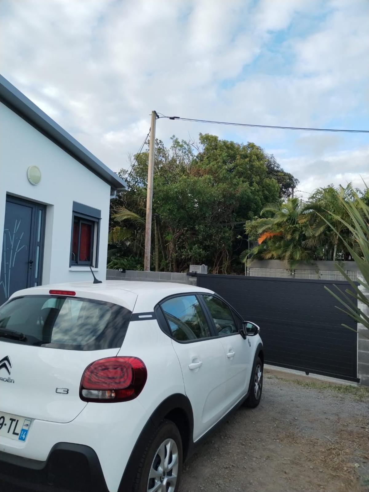 Chez Monblanc Villa Saint-Joseph Exterior photo